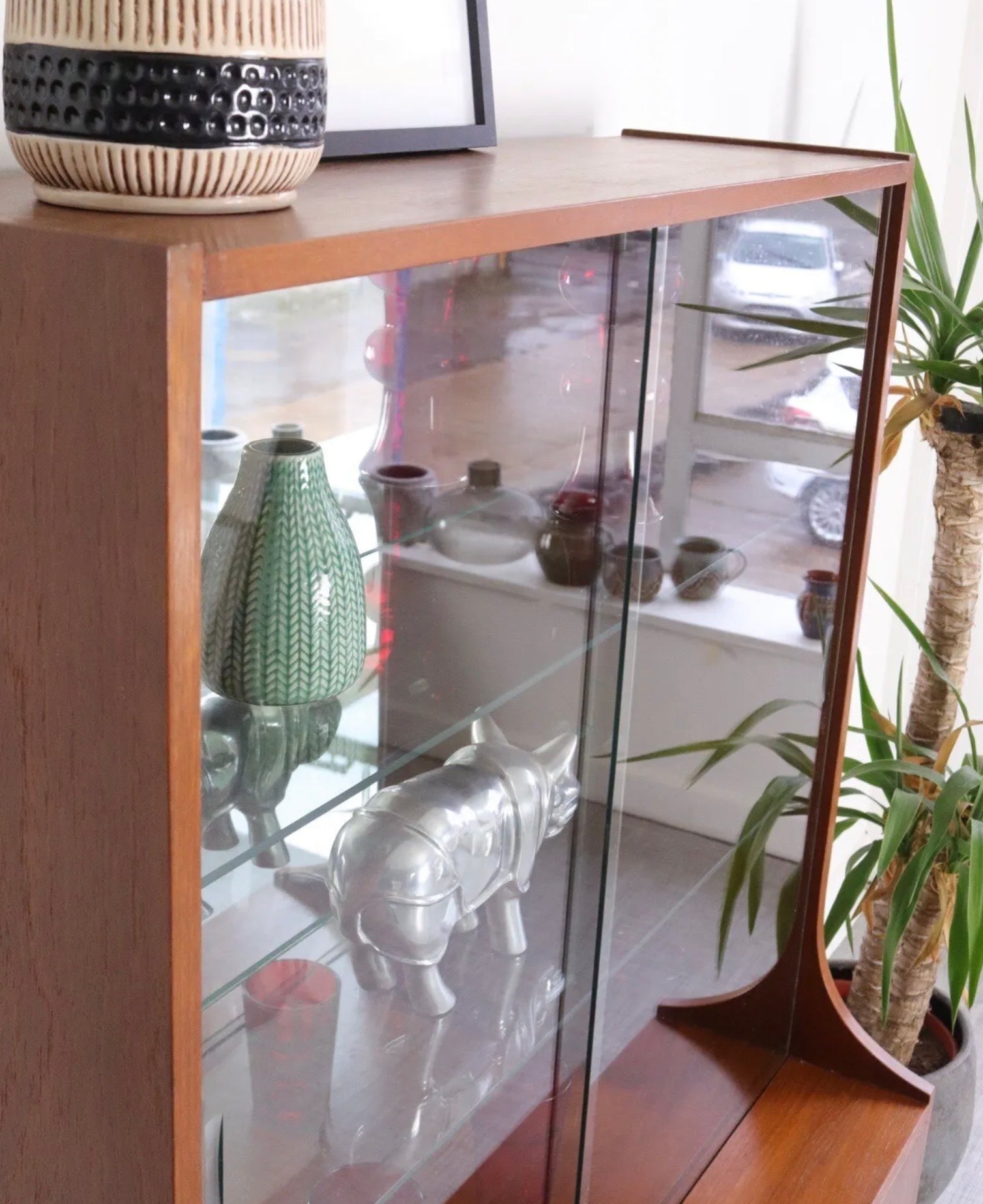 Vintage Sideboard Teak bookcase Display Cabinet Mid Century Drinks Cocktail - teakyfinders