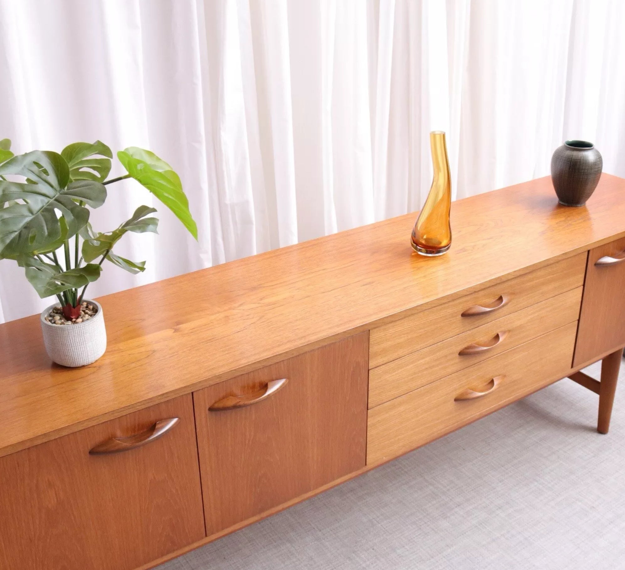 6225 VINTAGE LONG-JOHN TEAK SIDEBOARD AVALON RETRO 60s Mid Century Danish - teakyfinders