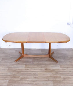 6146 Mid Century Teak Extendable Danish Benny Linden Dining Table Seats 6-8 - teakyfinders