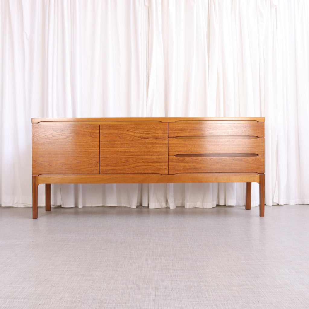 Meredew Lancer Teak Sideboard - teakyfinders