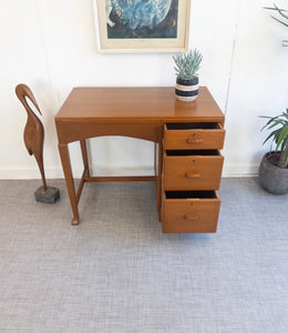 Vintage Compact Desk American Made Home Office Retro Furniture - teakyfinders