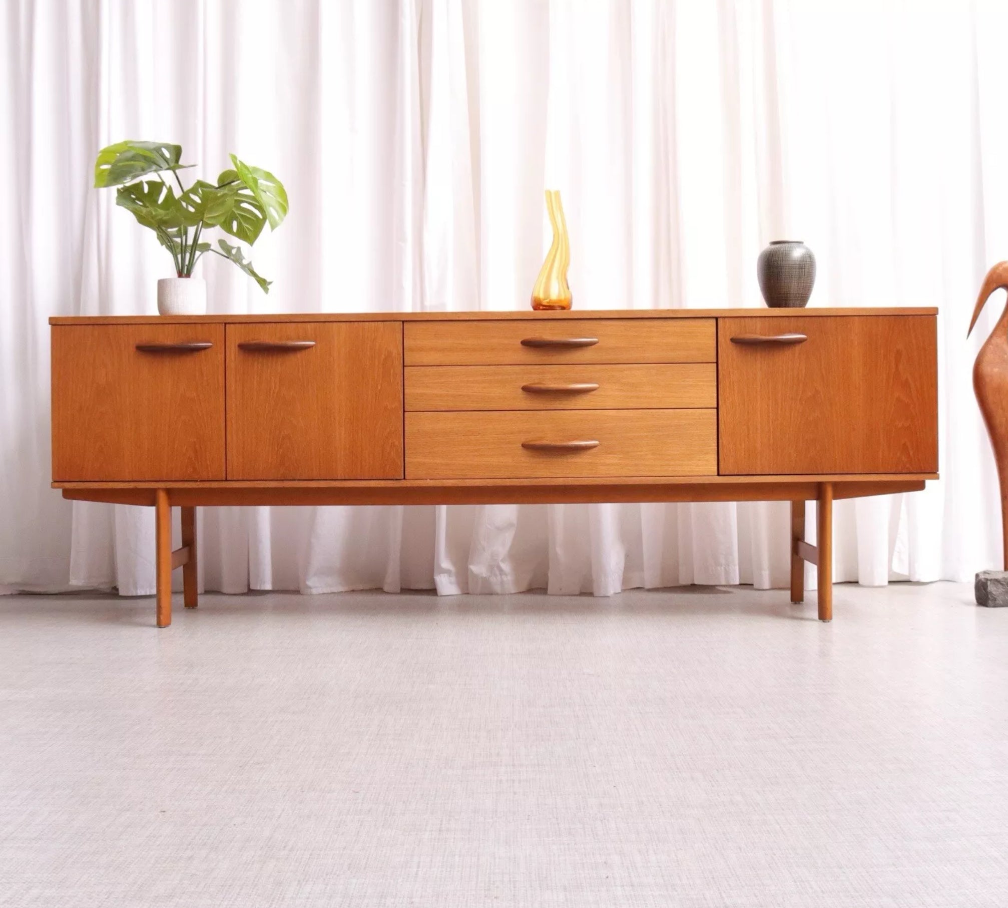 6225 VINTAGE LONG-JOHN TEAK SIDEBOARD AVALON RETRO 60s Mid Century Danish - teakyfinders