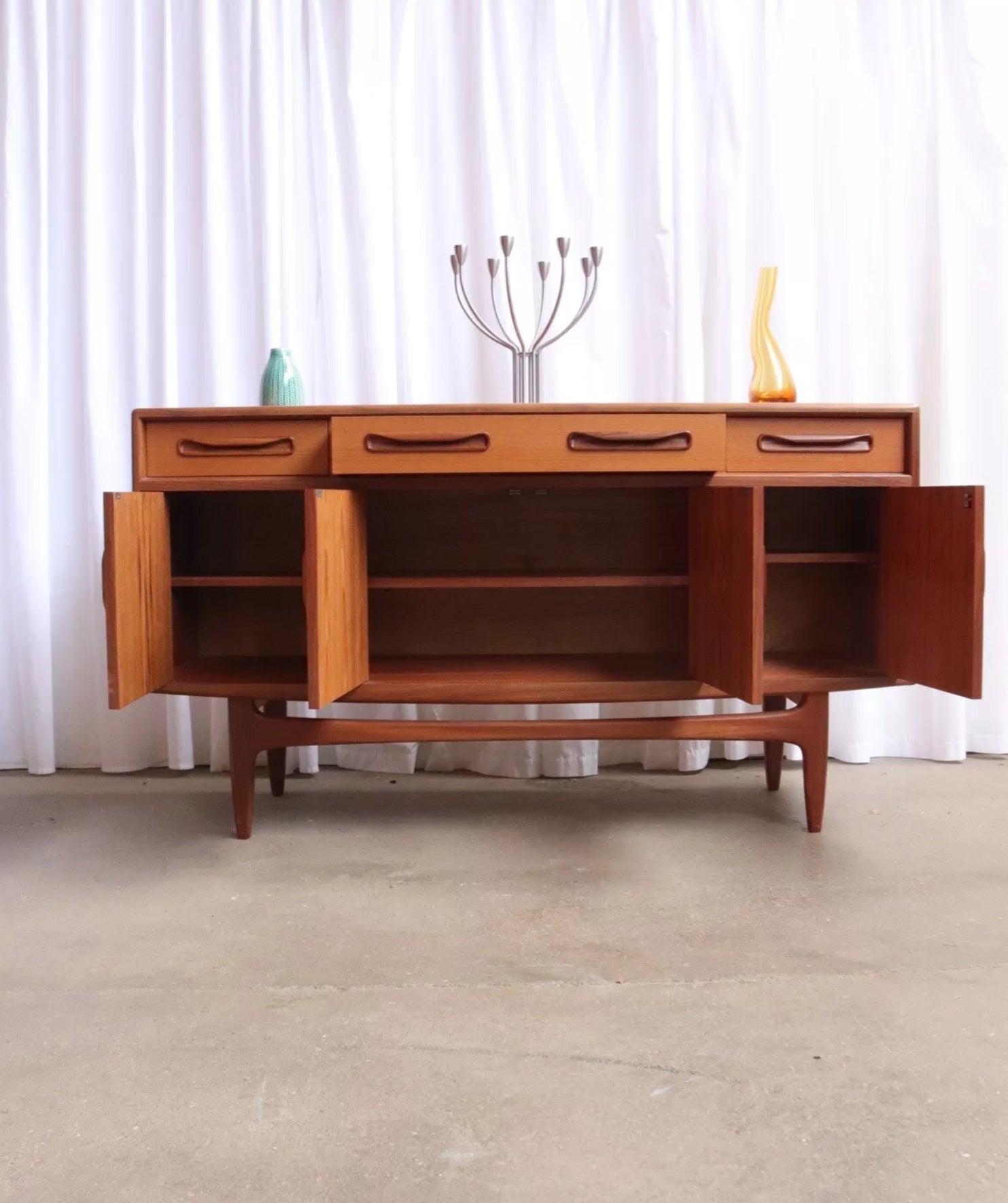 VINTAGE MID CENTURY G PLAN FRESCO TEAK SIDEBOARD - teakyfinders