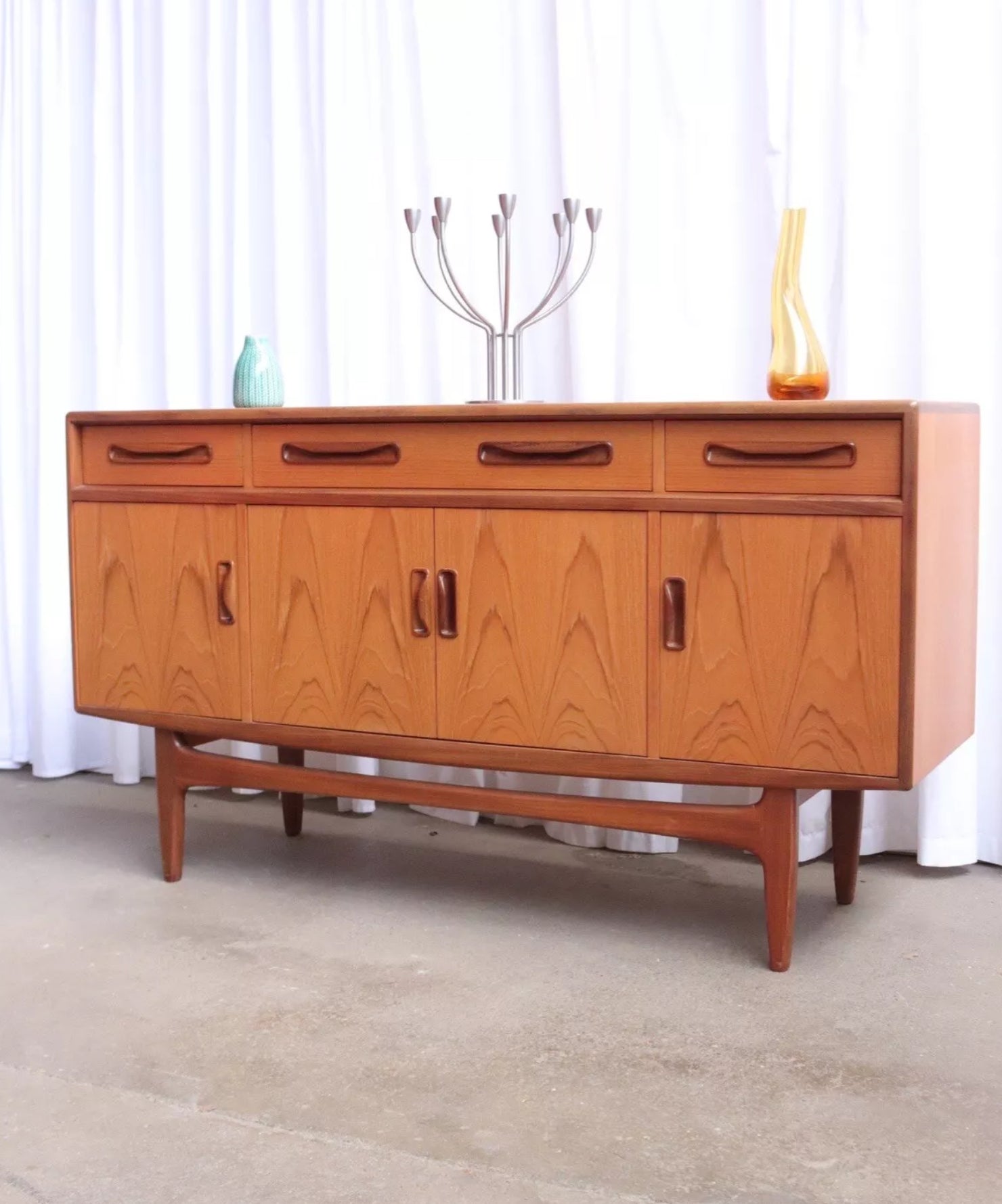 VINTAGE MID CENTURY G PLAN FRESCO TEAK SIDEBOARD - teakyfinders