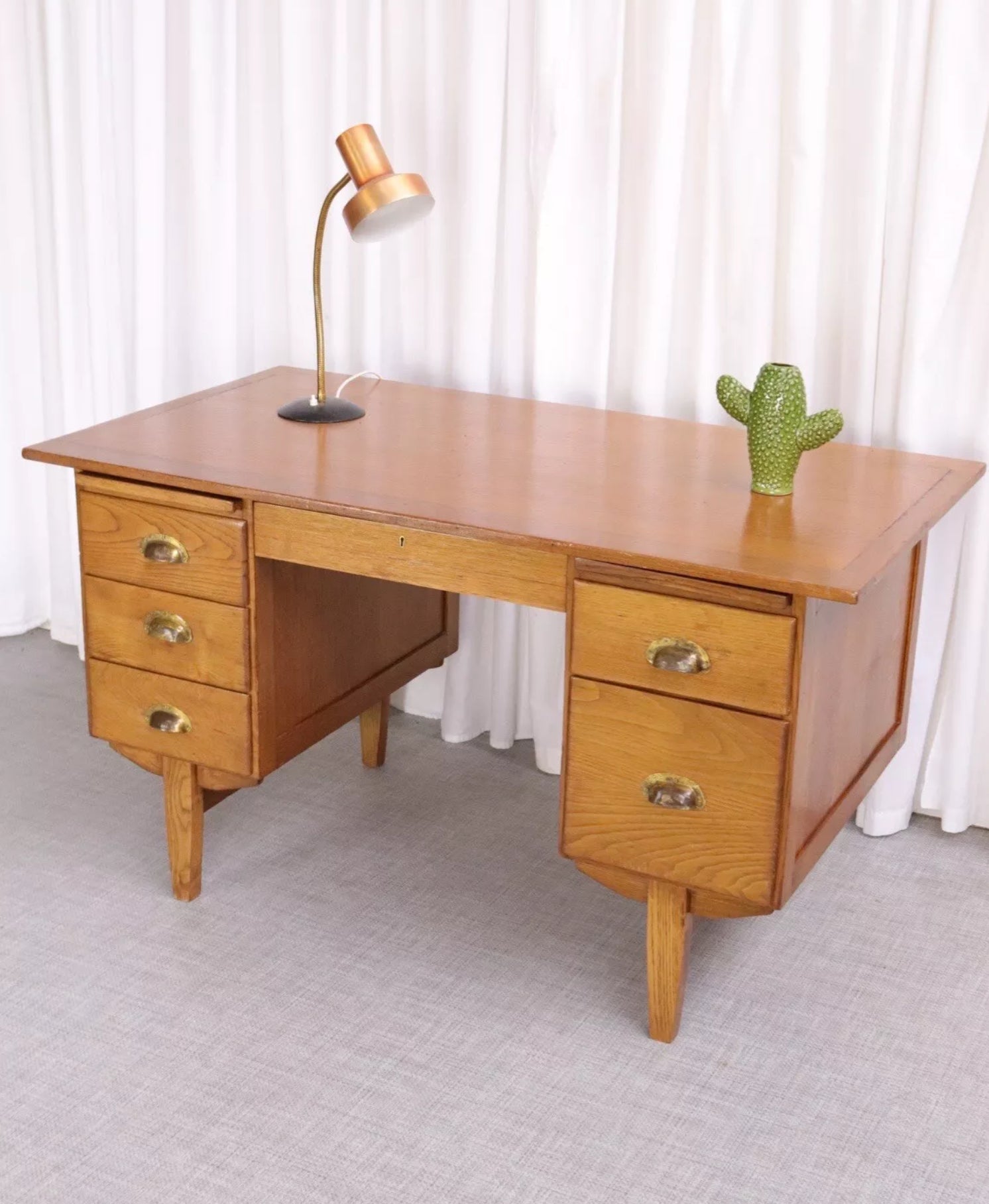 Vintage  1960s Mid Century Teachers School Light Oak Desk Home Office - teakyfinders