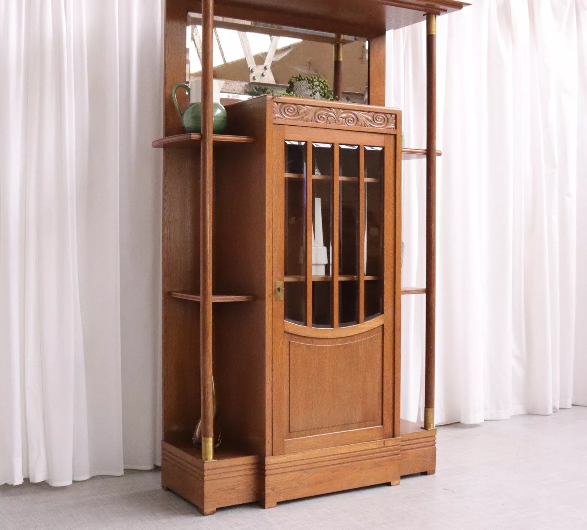 6195 Vintage Arts And Crafts Display Cabinet In Oak Stunning Quality Book Shelf - teakyfinders