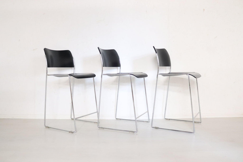 David Rowland 40/4 Bar Stools by Howe, Black plywood and Chrome - teakyfinders