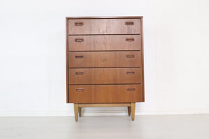 Mid Century Chest of Five Drawers in Teak - teakyfinders