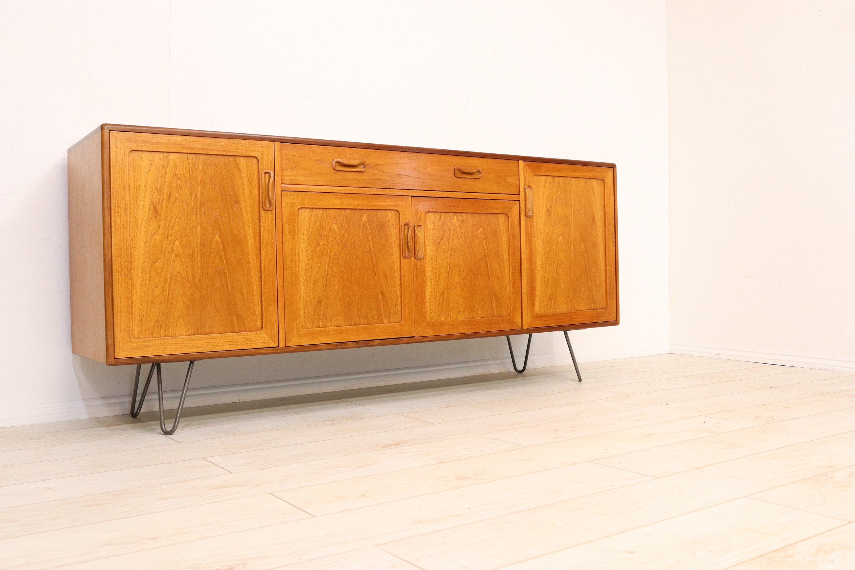 Mid century G Plan Fresco Sideboard - teakyfinders