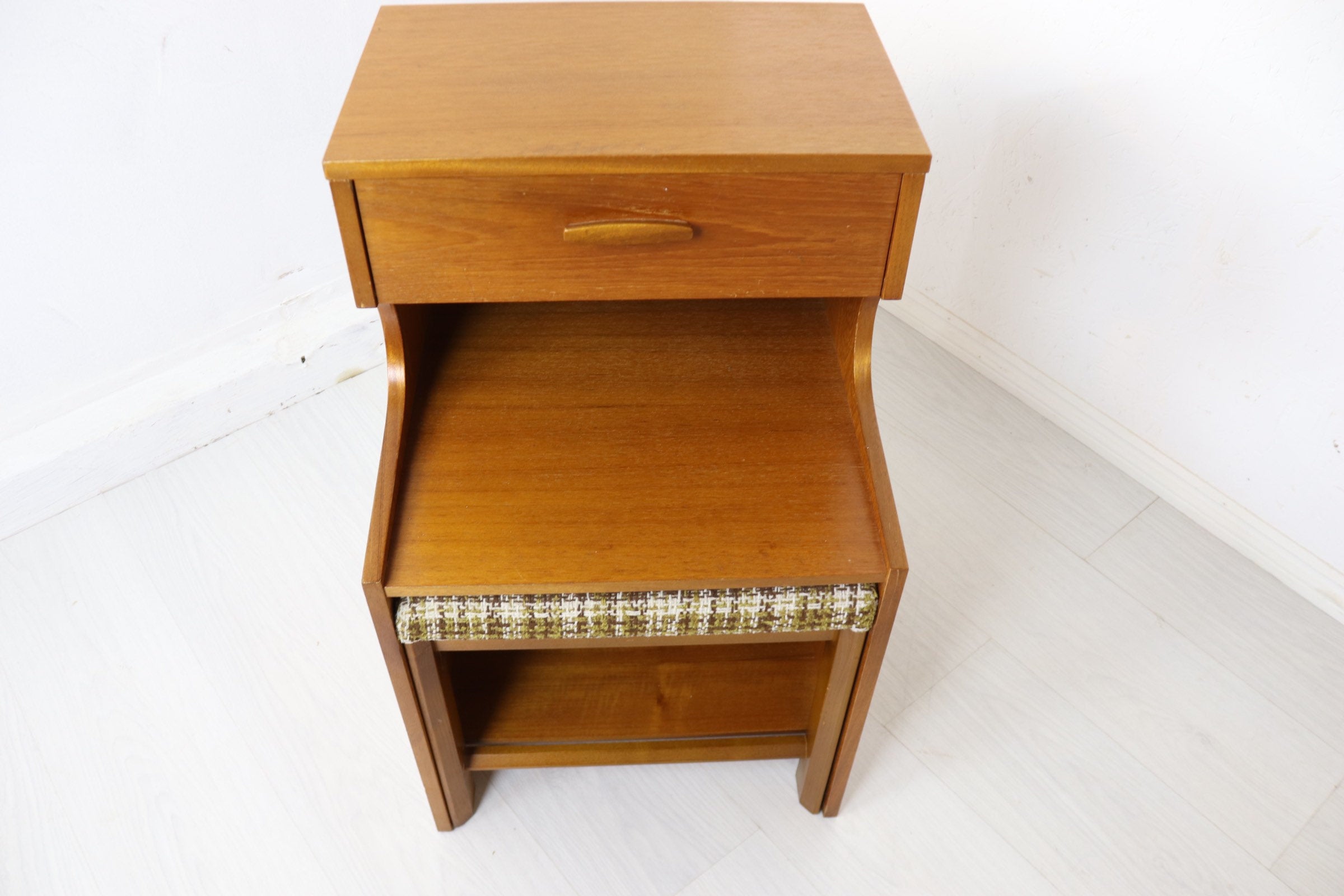 Mid Century Retro Chippy Hall Stand in Teak. Telephone Table Coat Stand. Original Vintage Furniture 70s - teakyfinders