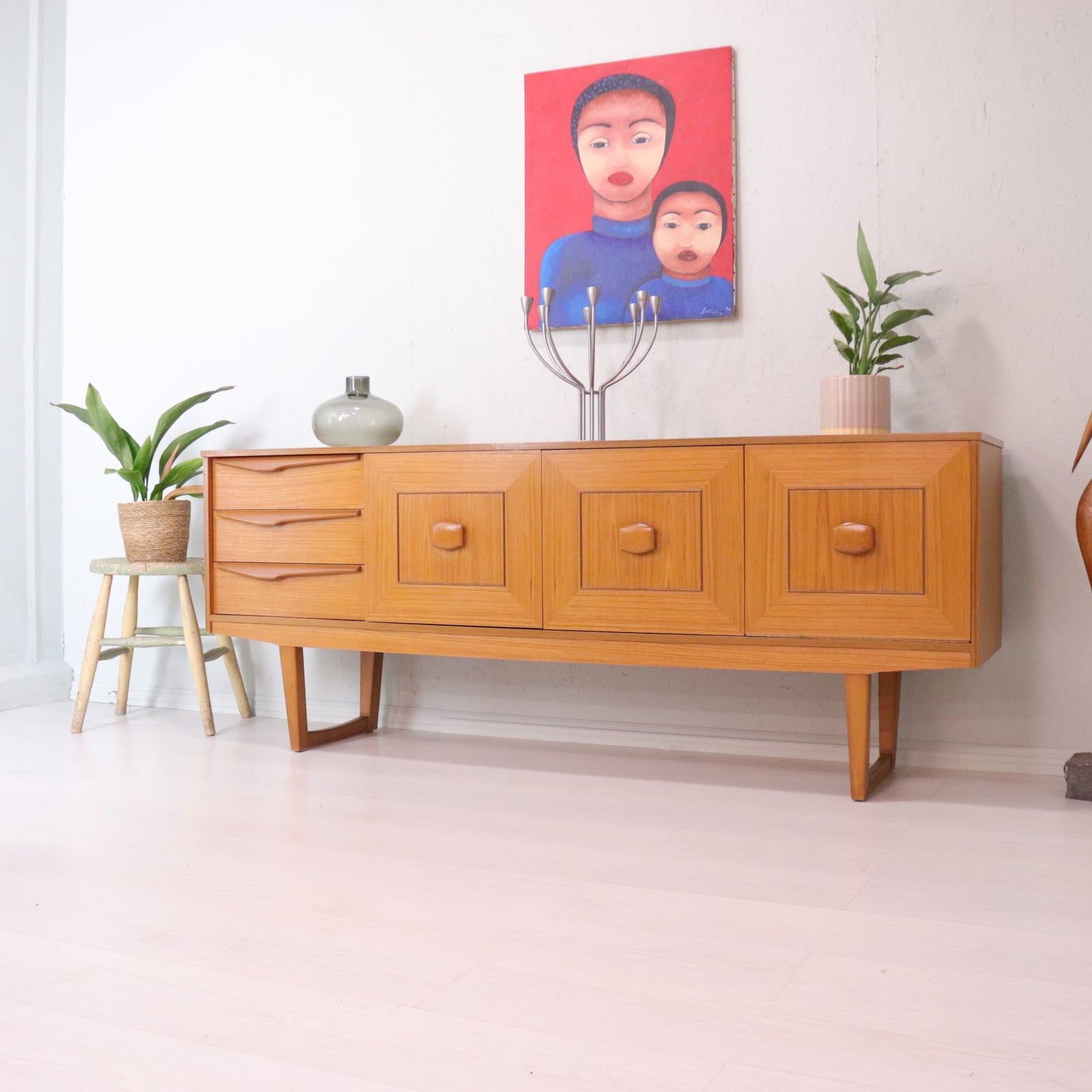 Stonehill Light Teak Sideboard - teakyfinders