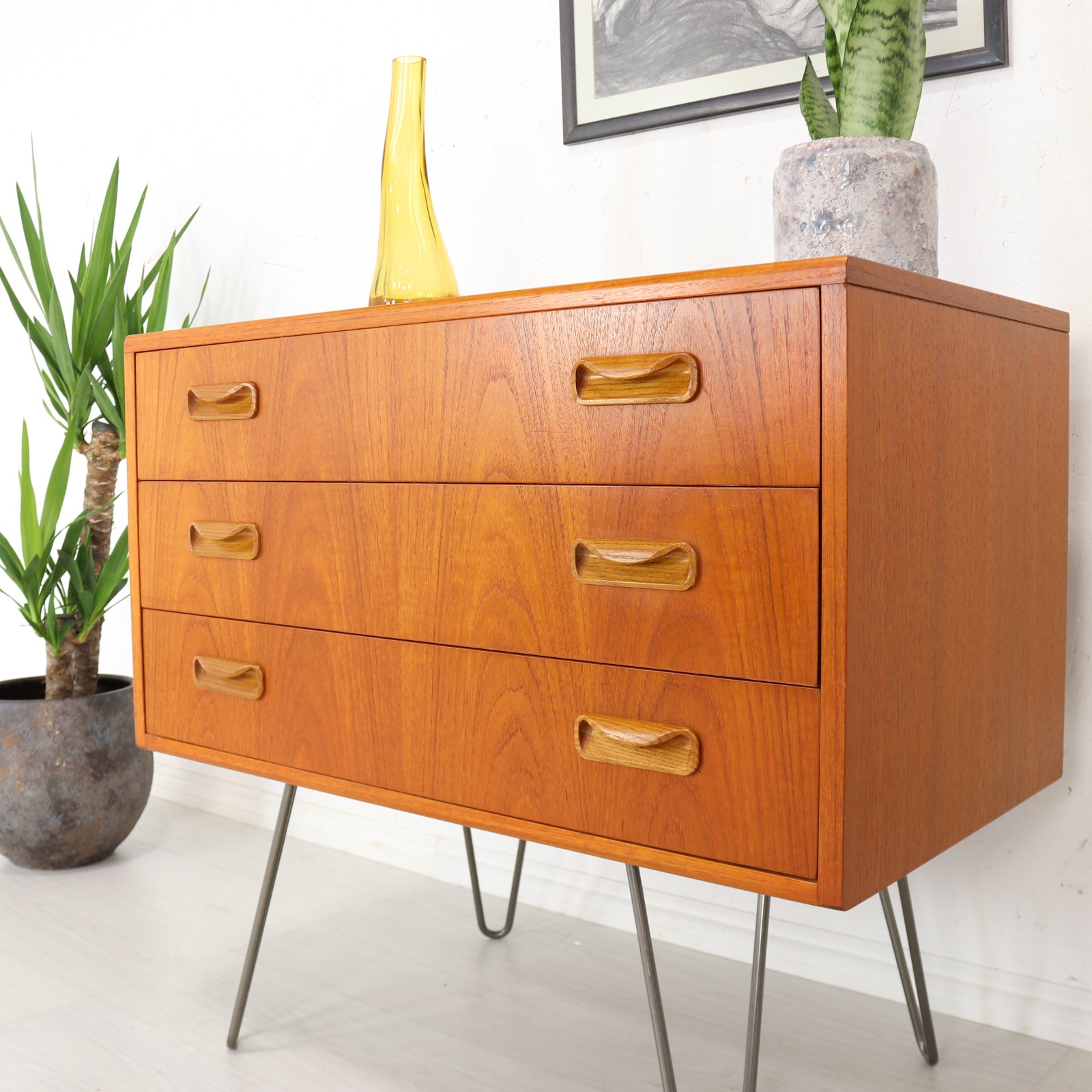 G plan Fresco Teak Chest of Drawers on Hairpin Legs - teakyfinders