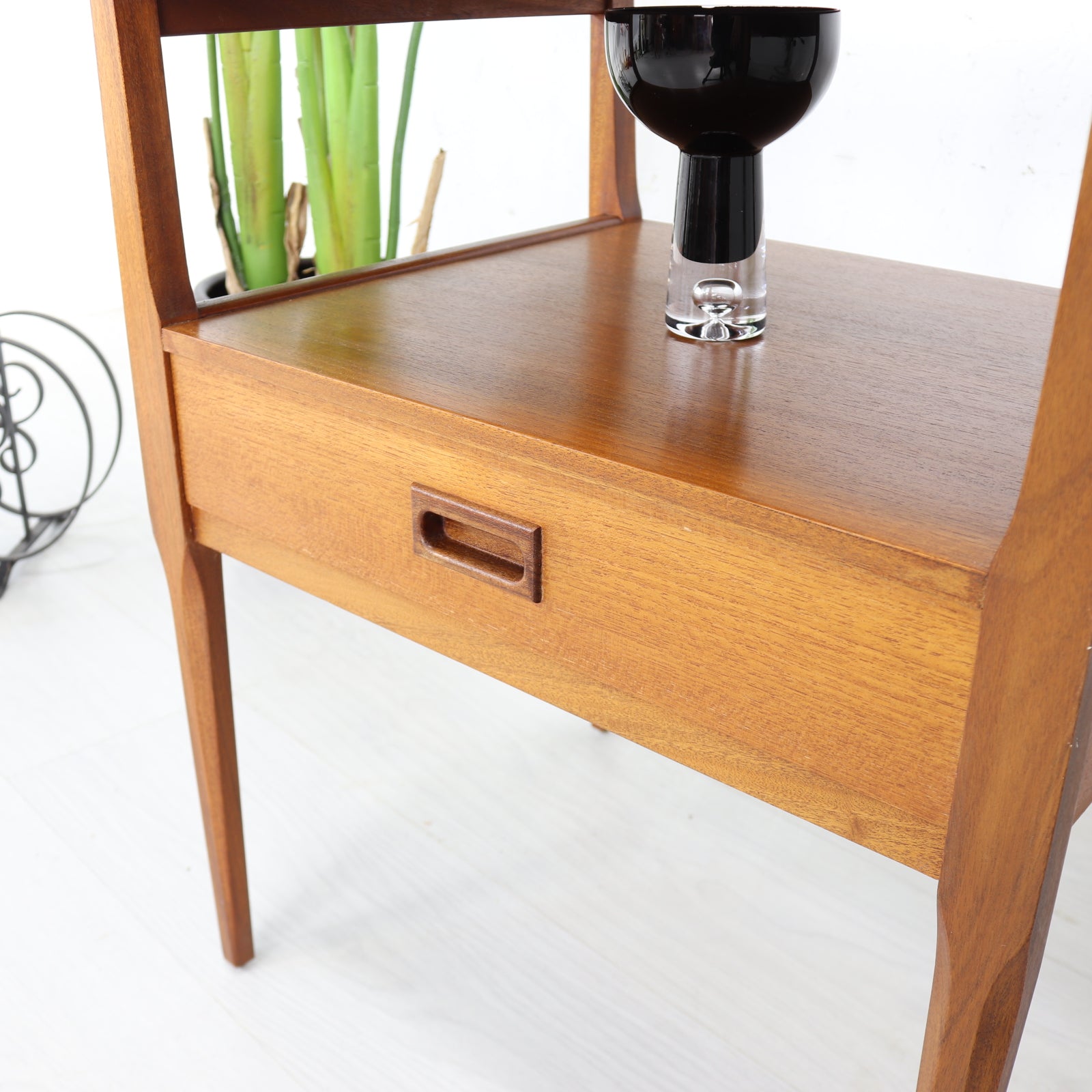 Nathan Teak Side Table plant Stand - teakyfinders