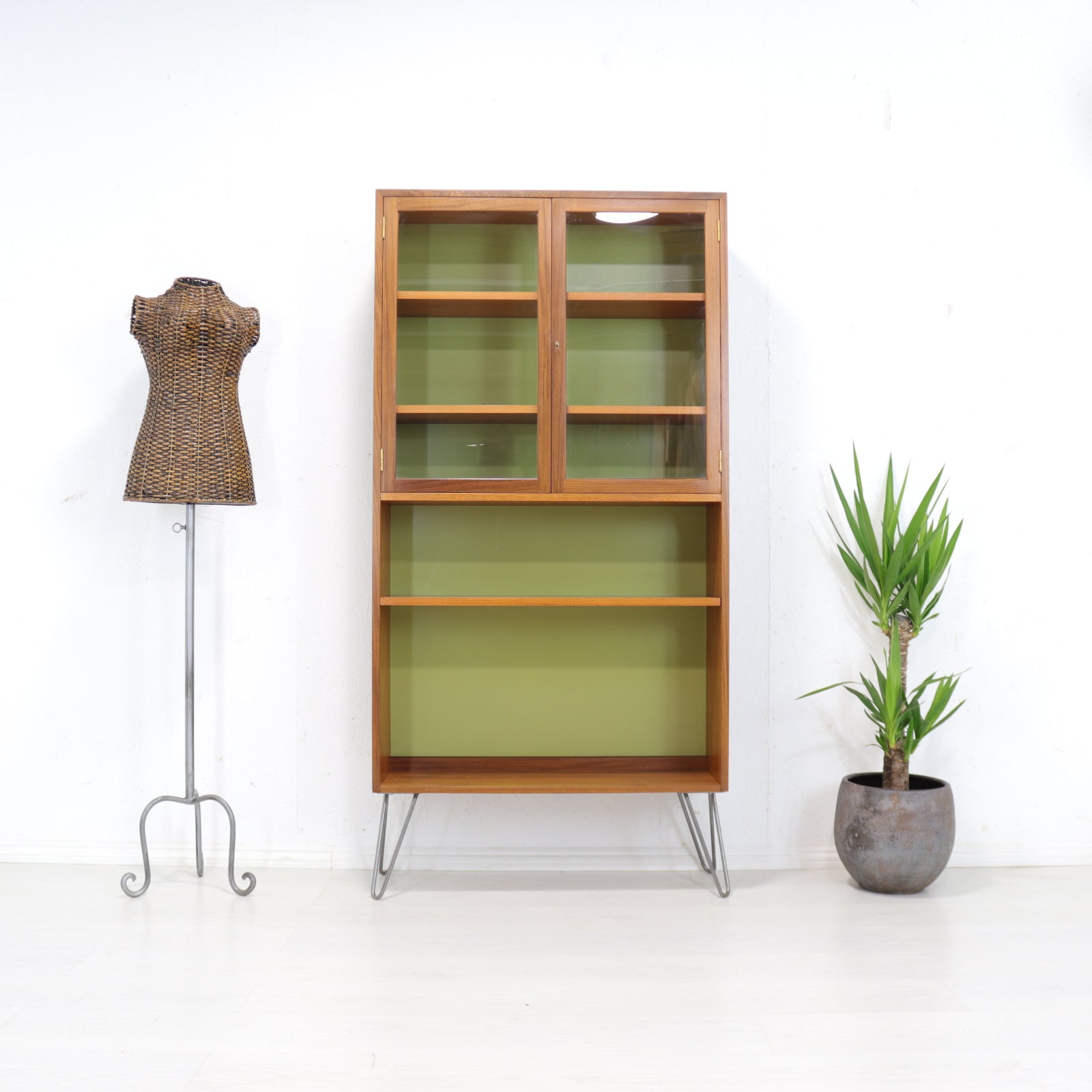 G plan Sierra Teak Display Cabinet on Hairpin Legs - teakyfinders