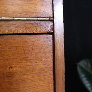 Vintage Compact Drinks Cabinet in Teak - teakyfinders