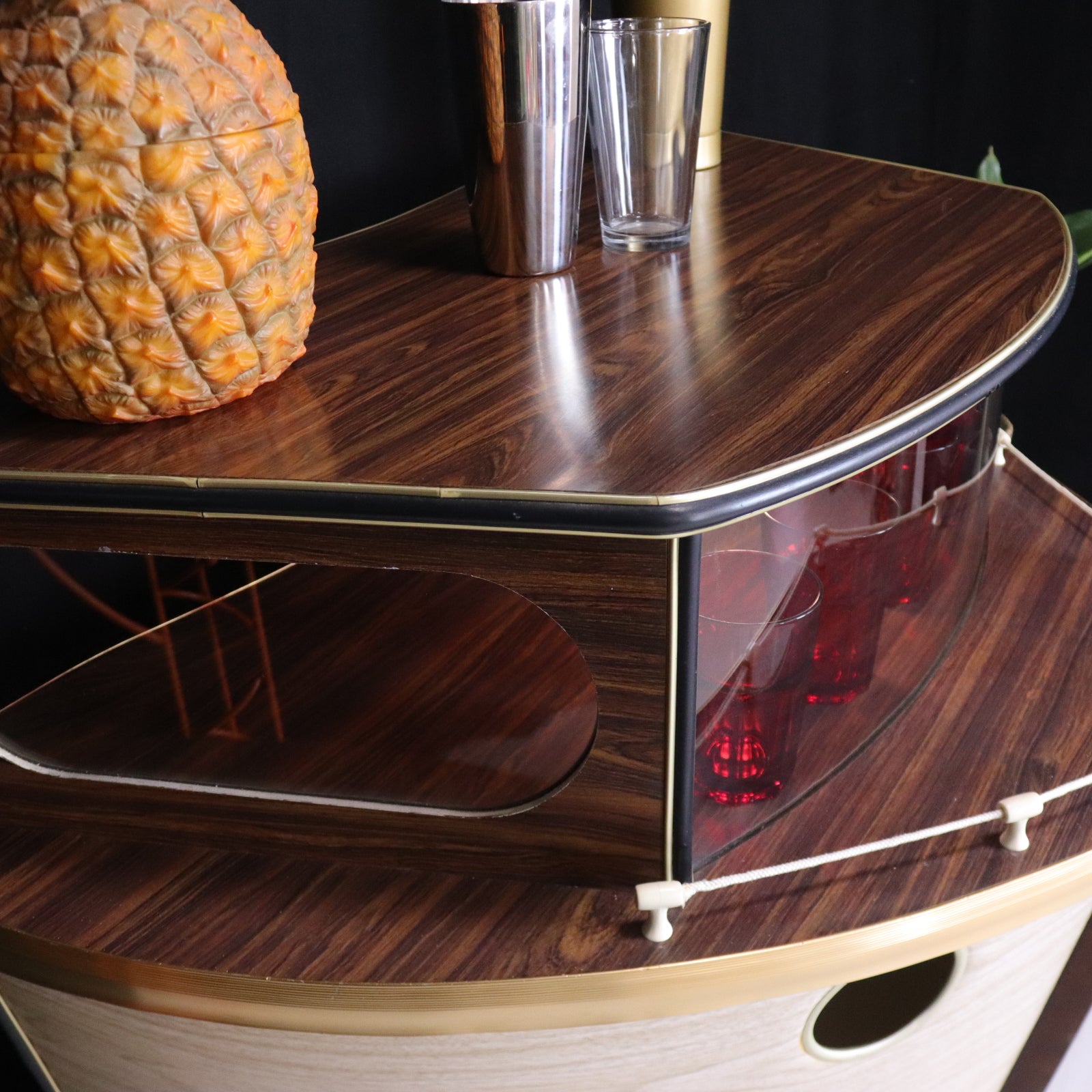 Retro Funky Boat Home Drinks Bar - teakyfinders