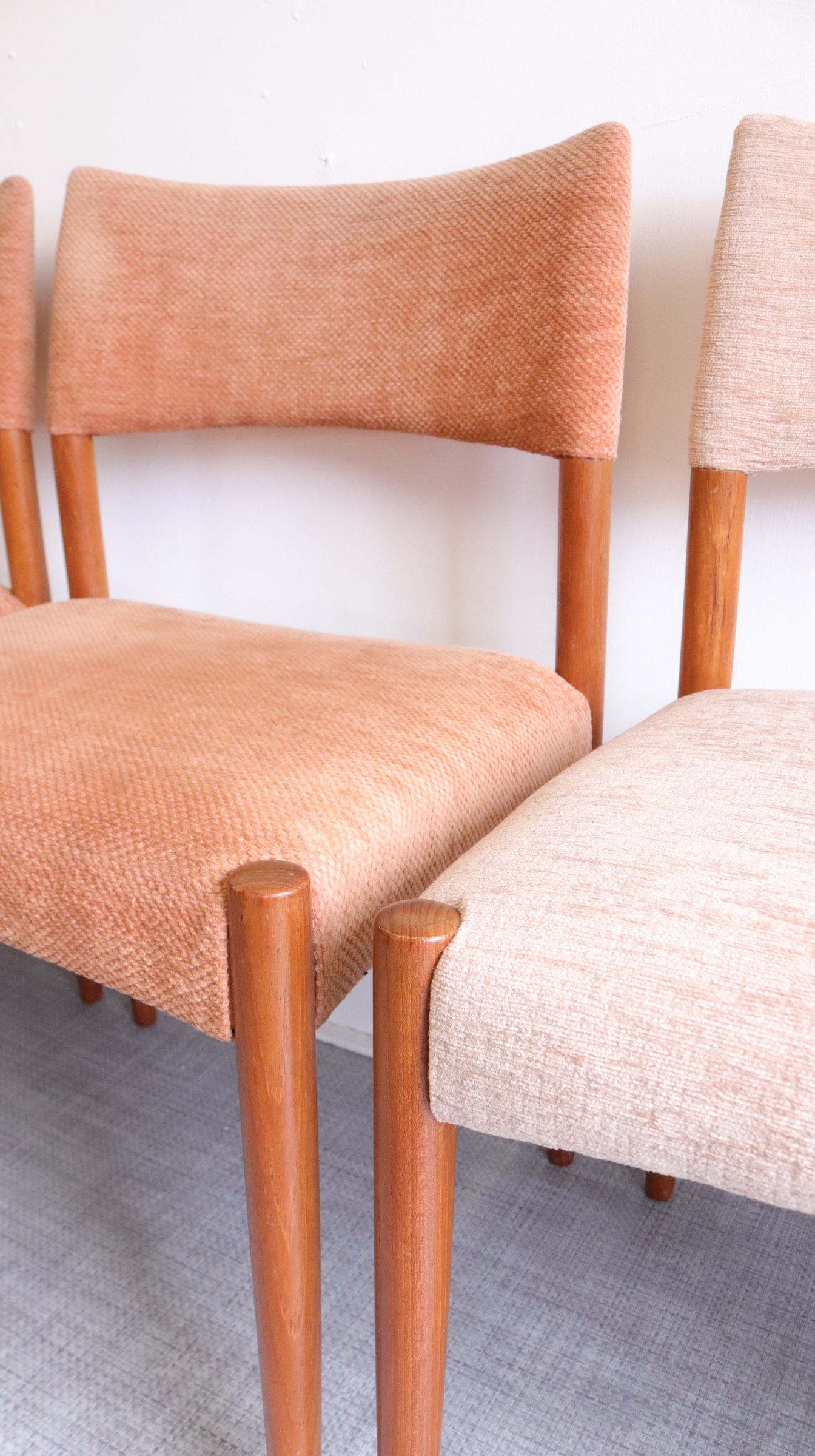 Danish set of 6 Dining Chairs by Ejner Larsen & Aksel Bender-Madsen - teakyfinders