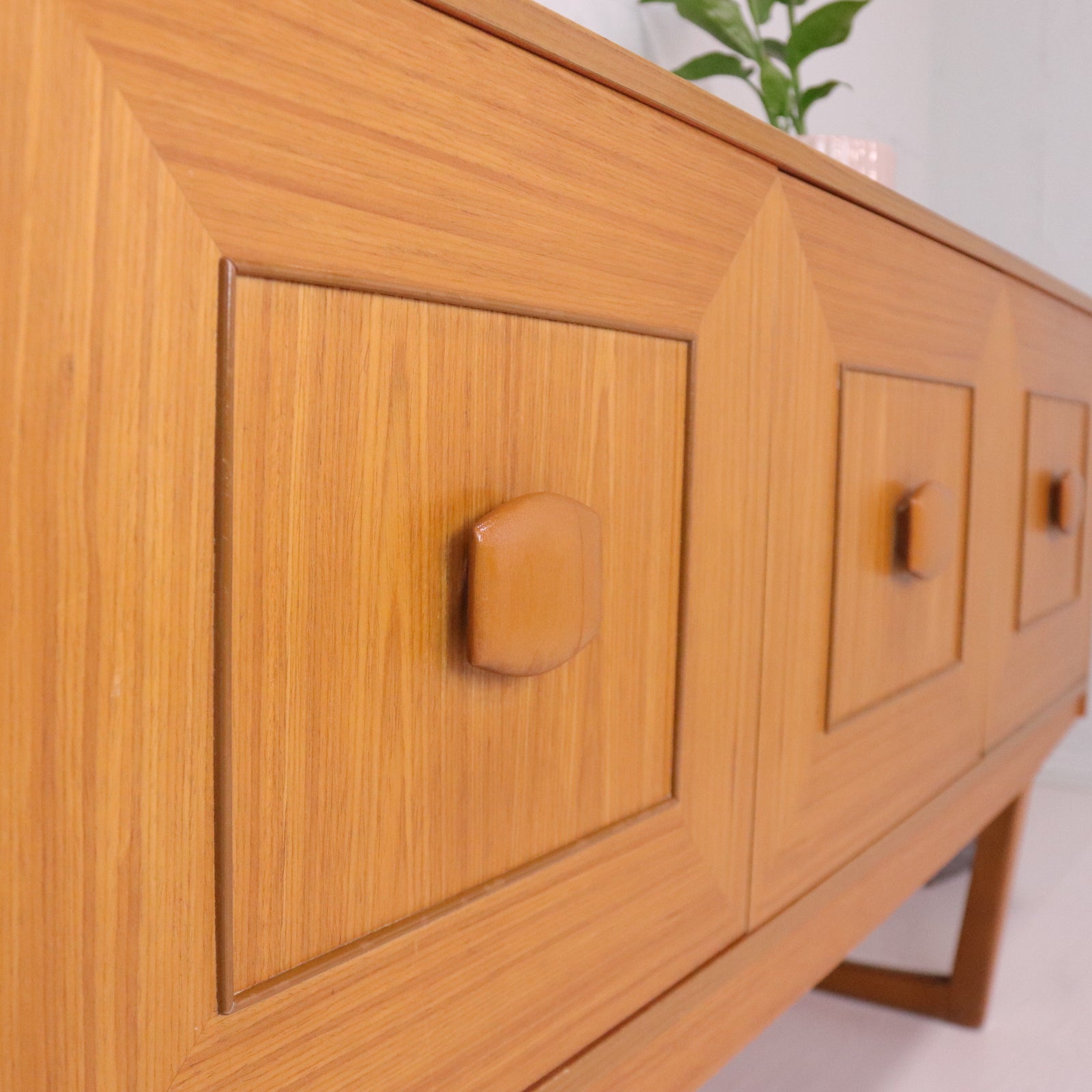 Stonehill Light Teak Sideboard - teakyfinders